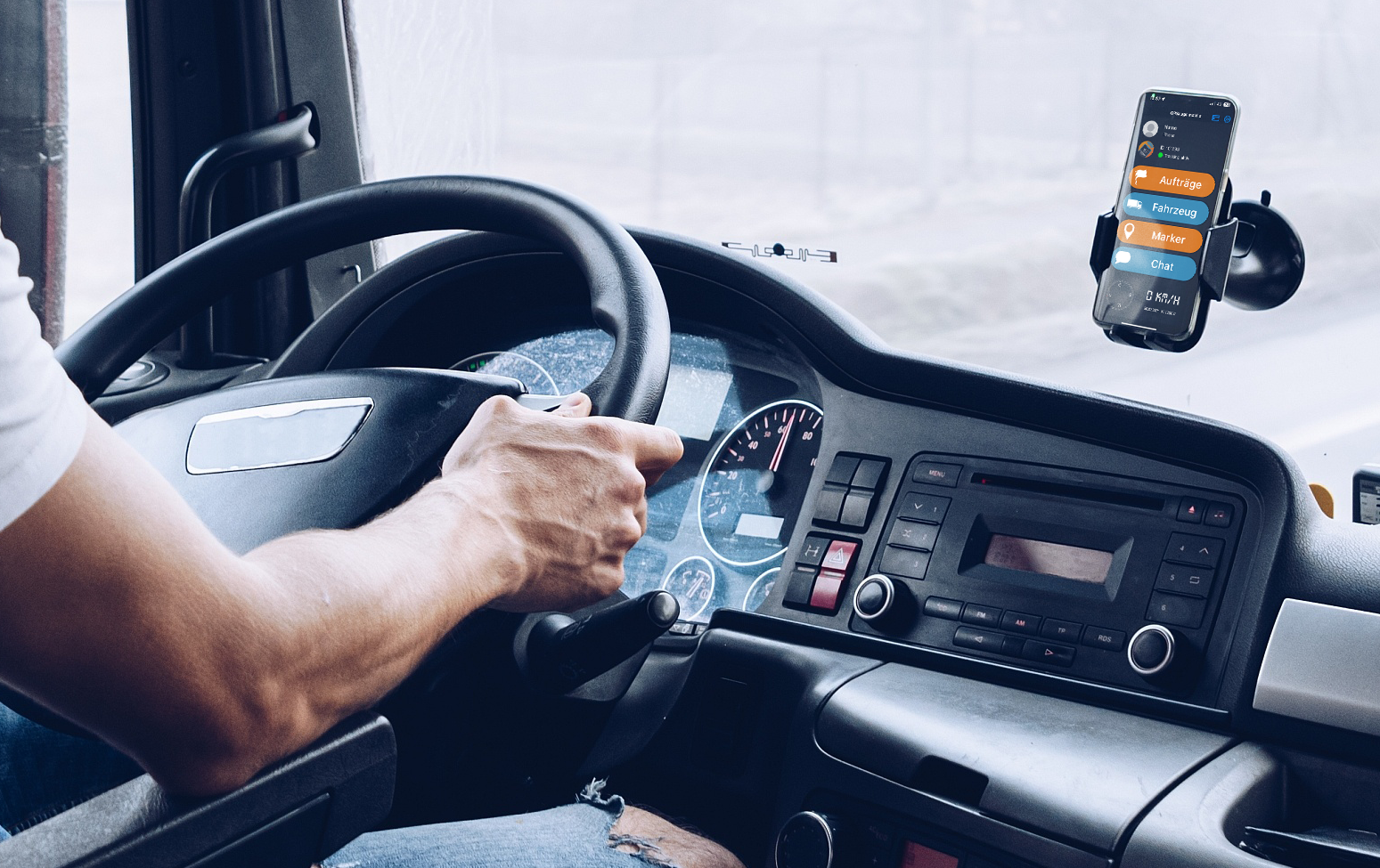 Aufträge, Navigation, Kommunikation: Die GPSauge-App verbindet Fahrer und Disposition in Echtzeit. Copyright: GPSoverIP GmbH